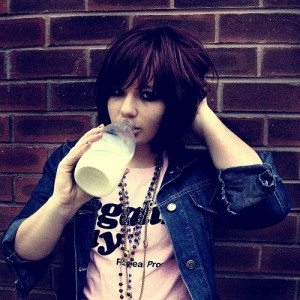 3725001316_e2ee50aae5milk http://www.flickr.com/photos/amyelizabethplease/3725001316/sizes/m/in/photostream/