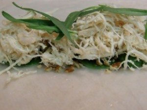 Fresh Chicken Spring Roll w/Shallot Spinach Sauce