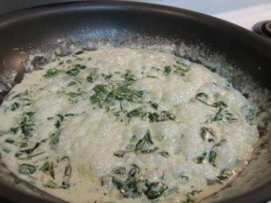 Fresh Chicken Spring Roll w/Shallot Spinach Sauce