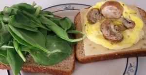 Weekly Recipe: Egg & Spinach Whole Grain Goodness